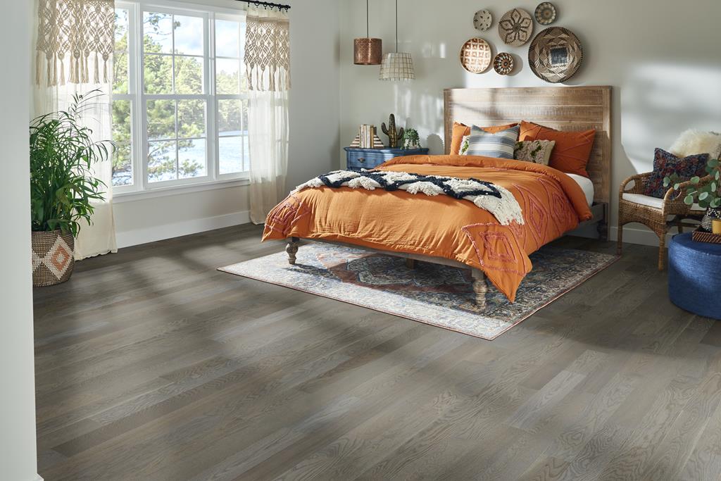 Robbins Natural Forest Smooth NFSK442S Understated Gray 3/4" X 4" Oak Flooring | Carpetmart.com