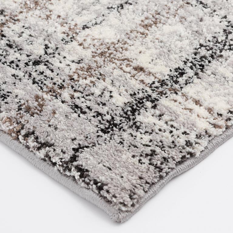 Central Oriental Structures 6257 Makari Soot Area Rug Corner2