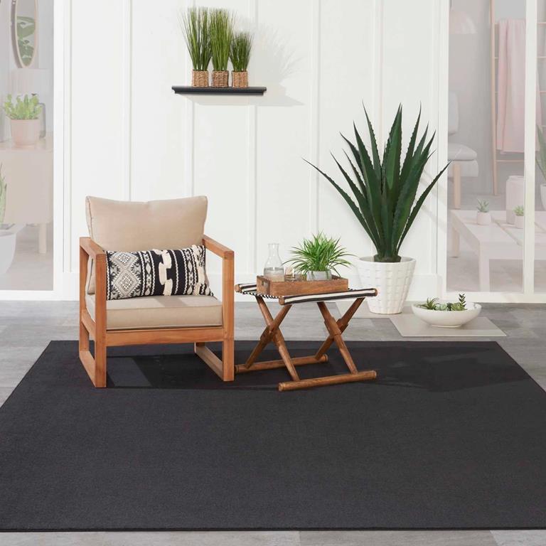 Nourison Essentials NRE01 Black 8x10 Rug Outdoors