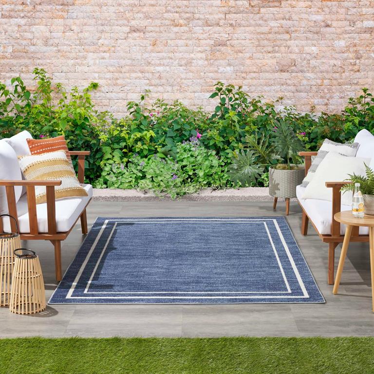 Nourison Essentials NRE02 Navy Ivory 5x7 Rug Outdoors