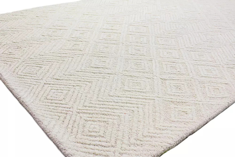 Bashian Verona LC159 Naana White Area Rug on Angle