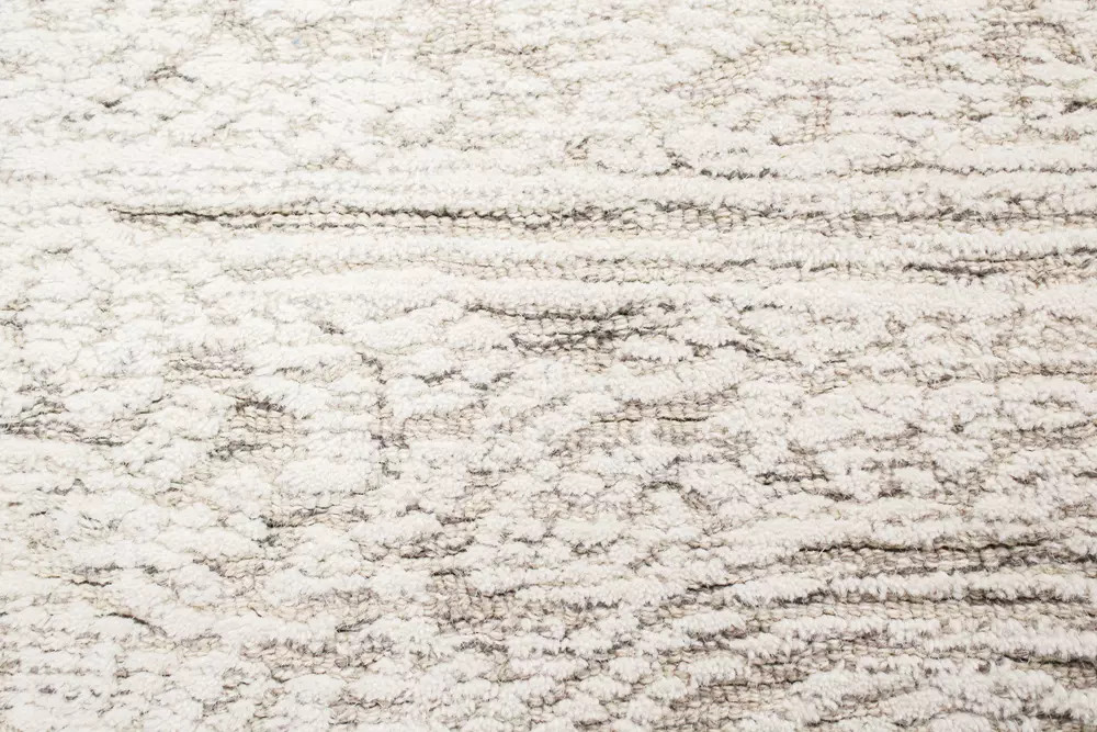 Bashian Verona LC173 Nyra Beige Area Rug Close Up