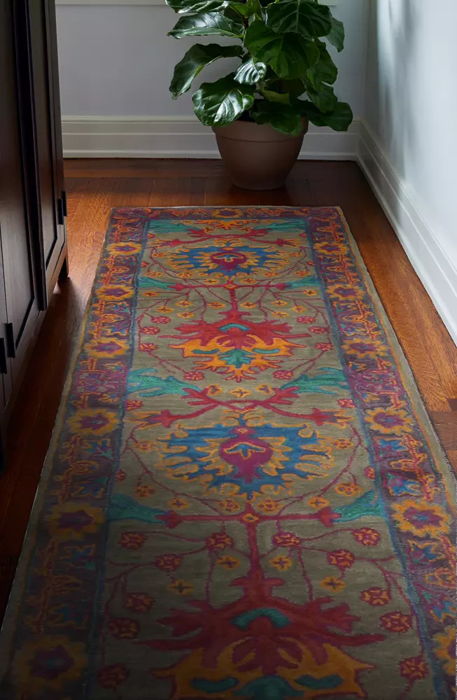 Bashian Wilshire HG130 Somers Taupe Runner Area Rug Room Scene