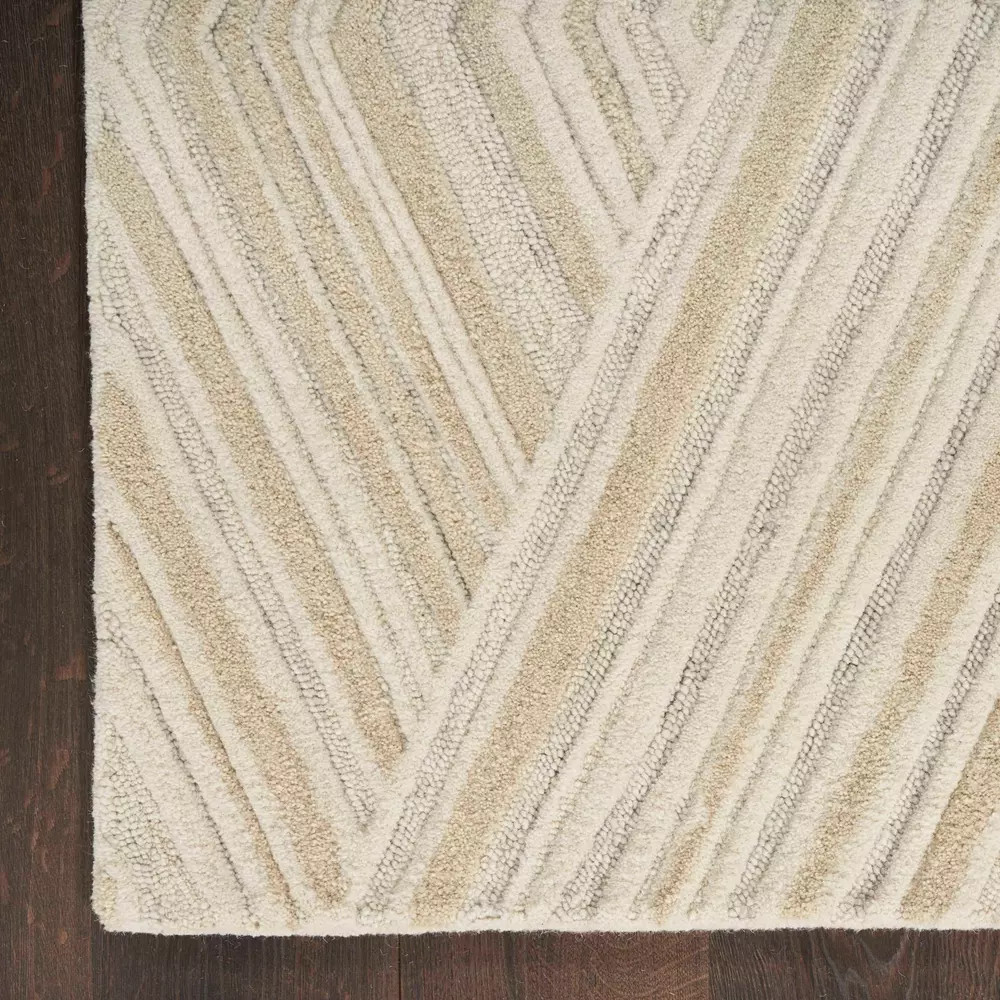 Nourison Graceful GRU03 Ivory Area Rug Corner