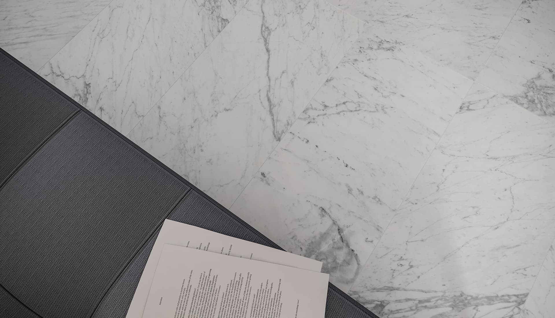 Marble 18x36 Honed 5000-0355-0 Virtue Bianco Tile Room Scene