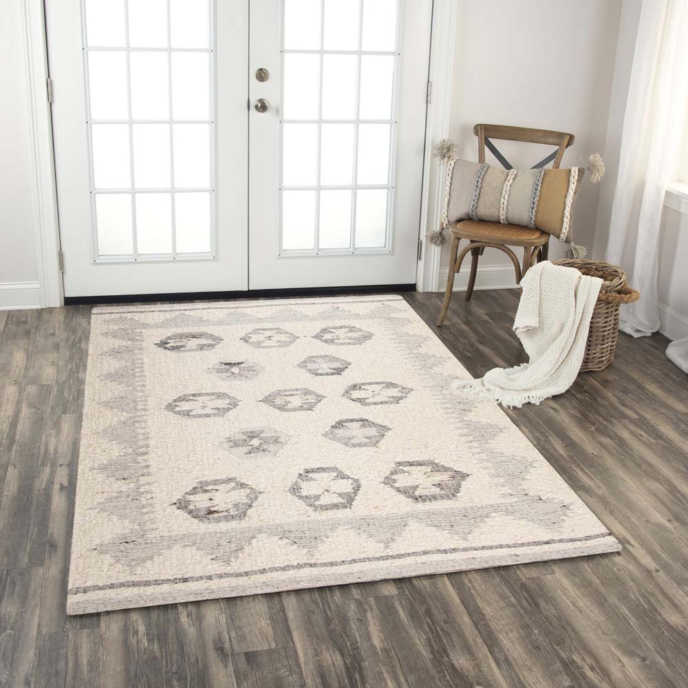 Rizzy Home Nova NVA950 Silver Area Rug Room Scene