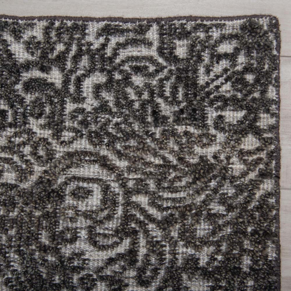 Rizzy Home Hilton HTN720 Gray Area Rug Corner