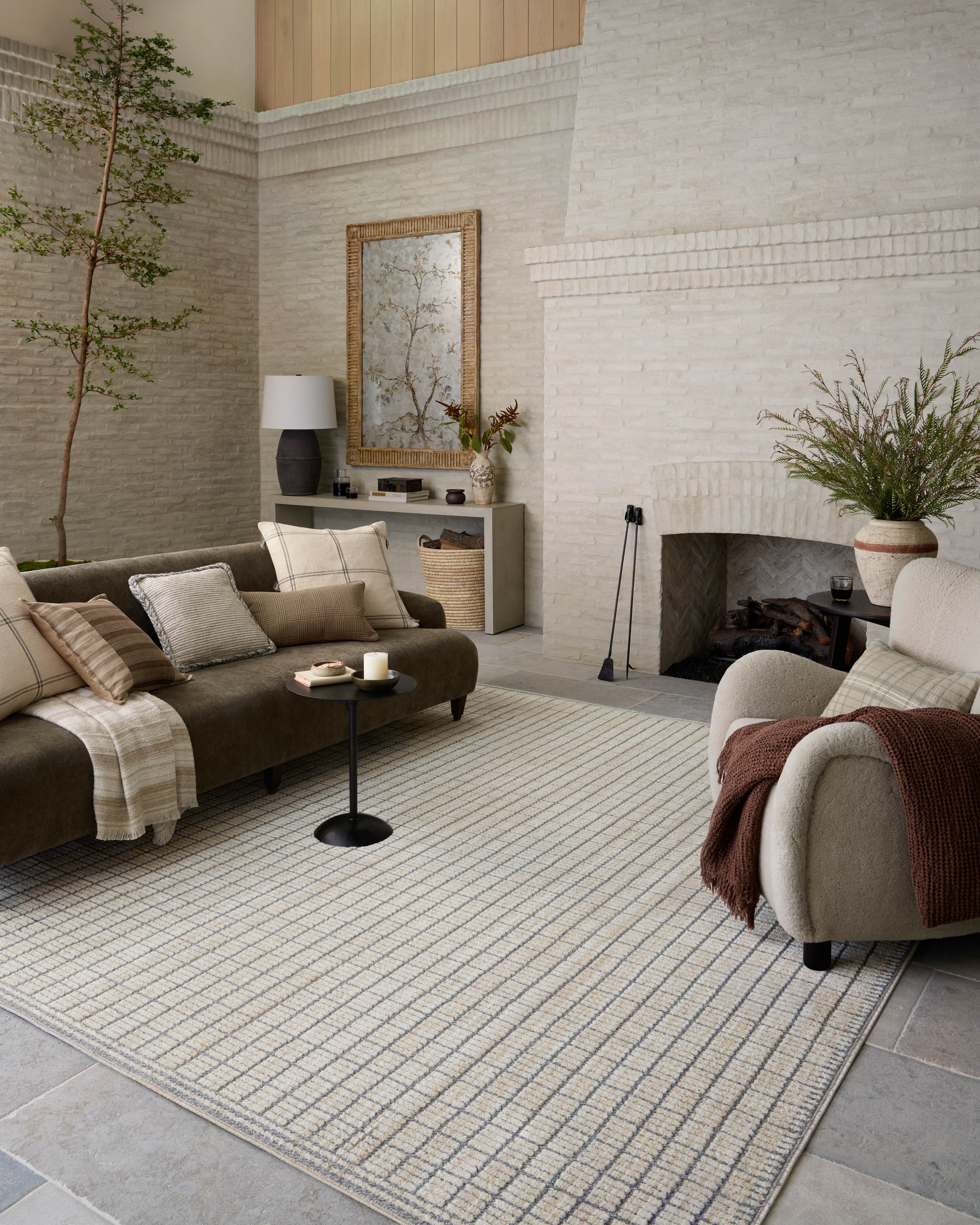 Bexley BEX-04 Slate Natural Area Rug Room Scene - Amber Lewis x Loloi