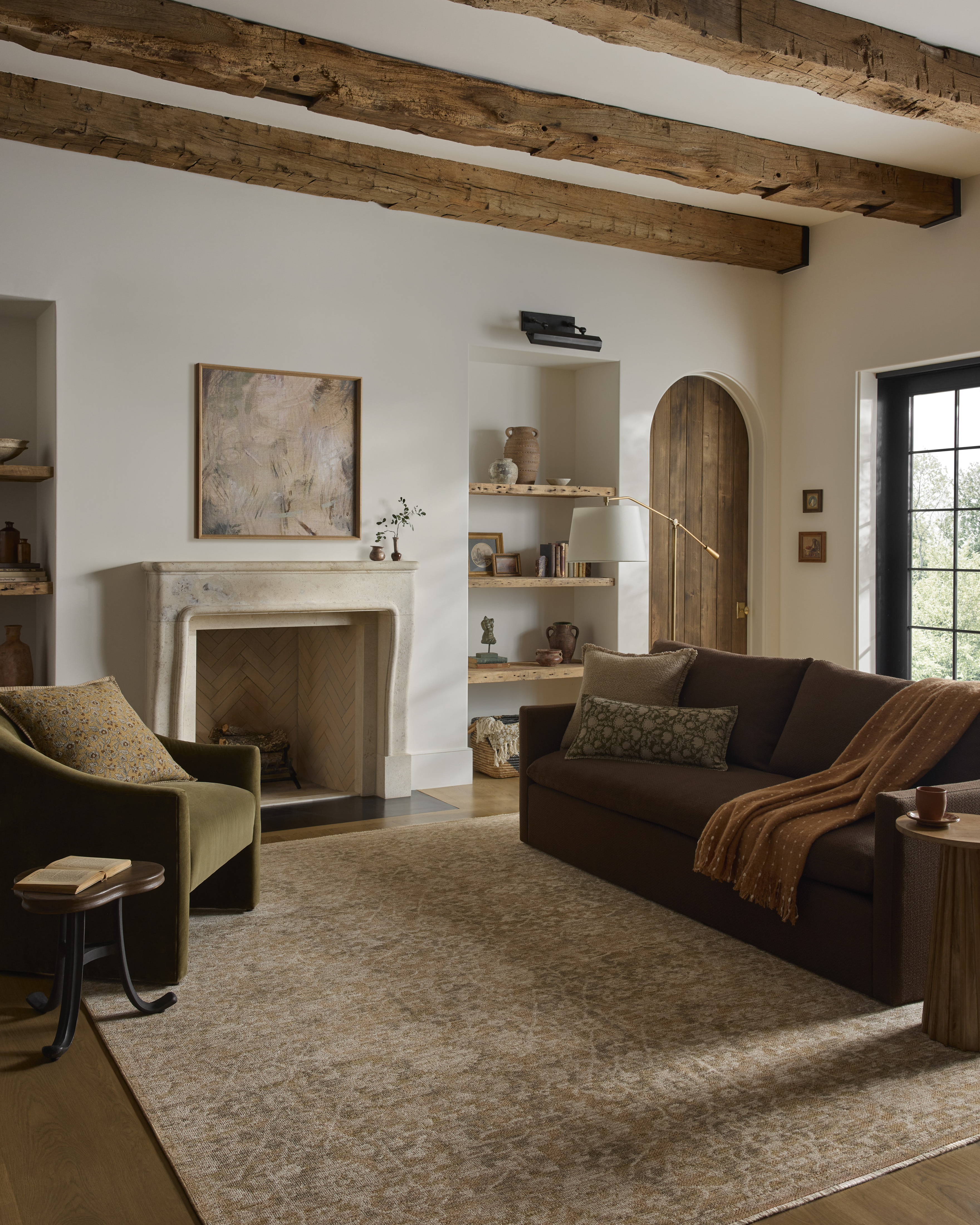 Loloi Elora ELR-06 Gold Natural Area Rug Room Scene