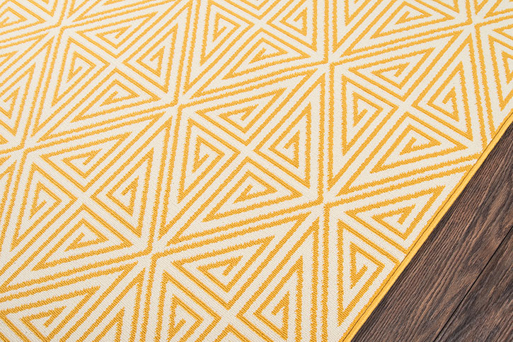 Momeni Baja BAJ-4 Diamonds Yellow Area Rug Close Up