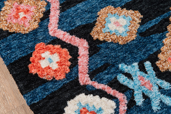 Momeni Margaux MGX-4 Navy Area Rug Close Up