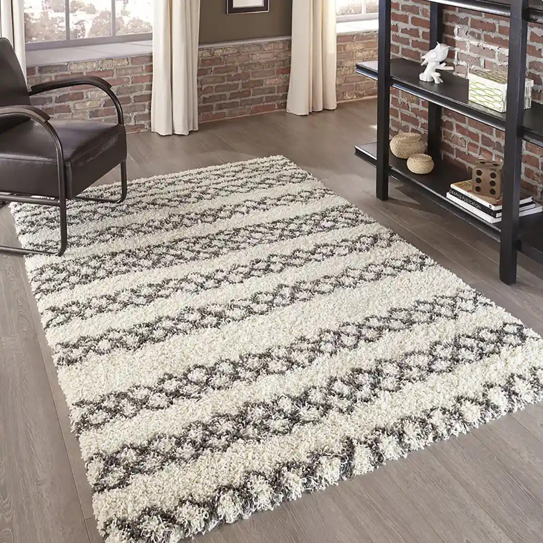Momeni Maya MAY-3 Ivory Area Rug - Carpet & Tile Mart