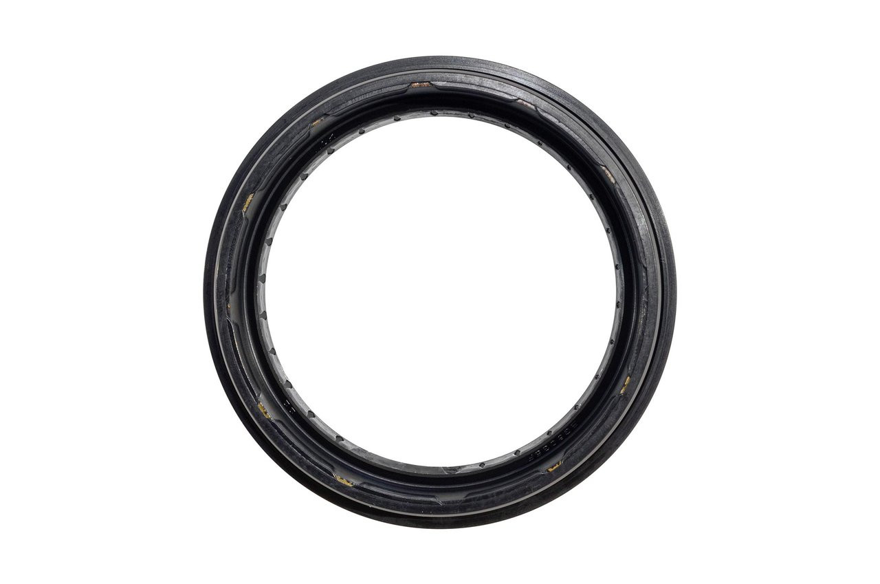 Rear Axle Seal suitable for Hilux KUN26
