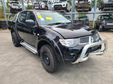 7886 - 02/12, MITSUBISHI MN TRITON, ** ONLY 30,058 KMS **, 4D56, 5SPD, GL-R