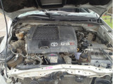 5766 - 02/10, SR5, KUN26 HILUX, 1KD, AUTO - All Four x 4 Spares