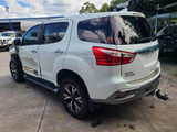 7764 - 07/19, ISUZU 85GGR MU-X, ** ONLY 46,178 KMS **, 4JJ1, AUTO, LS-U