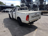 7251 - 11/10, TOYOTA KUN26 HILUX, 1KD-FTV, 5SPD, SR