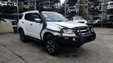 7635 - 03/19, ISUZU 85GGR MU-X, ** ONLY 27,576 KMS ** 4JJ1, AUTO, LS-T