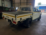 8239 - 06/17, TOYOTA GUN126 HILUX, 1GD-FTV, AUTO, SR