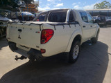 8175 - 05/11,MITSUBISHI MN TRITON, 4D56, 5SPD, GL-R