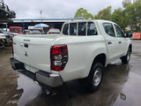 8280 - 12/21, MITSUBISHI MR TRITON, ** ONLY 20,170 KMS **, 4N15, AUTO, GLX