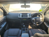 8569 - 07/13, TOYOTA KUN26 HILUX, 1KD-FTV, AUTO, SR5