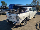 8813 - 05/17, TOYOTA GUN126 HILUX, 1GD-FTV, AUTO, SR5