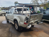8670 - 02/13, TOYOTA KUN26 HILUX, 1KD-FTV, 5SPD, SR5