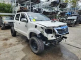 9083 - 11/14, TOYOTA KUN26 HILUX, 1KD-FTV, 5SPD, SR