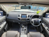 9085 - 02/13, TOYOTA KUN26 HILUX, 1KD-FTV, AUTO, SR5