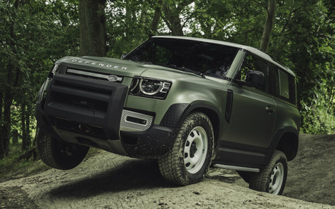 The NEW 2020 Land Rover Defender 90 & 110 presented by Richard Hammond