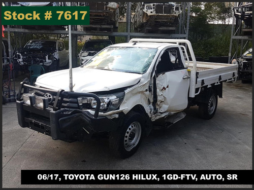7617 - 06/17, TOYOTA GUN126 HILUX, 1GD-FTV, AUTO, SR
