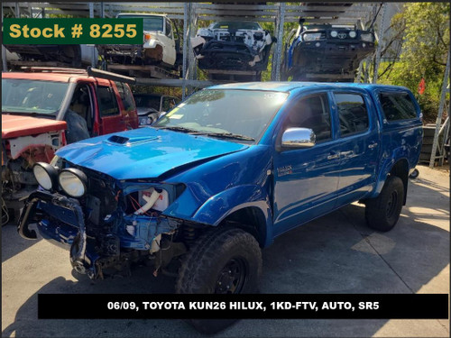 8255 - 06/09, TOYOTA KUN26 HILUX, 1KD-FTV, AUTO, SR5