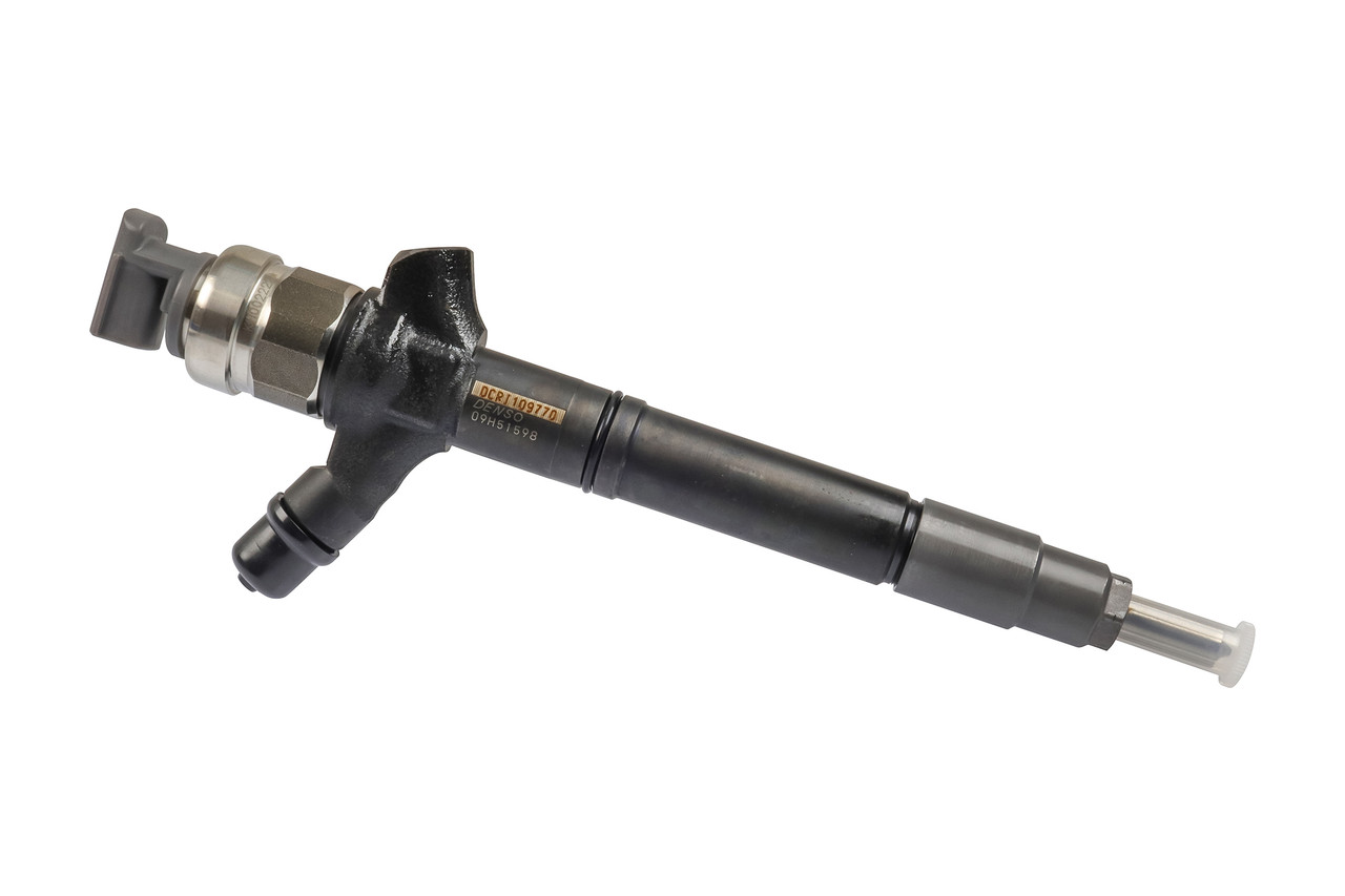 Denso Diesel Fuel Injector suitable for Landcruiser 70 76 78 79 Series VDJ -2016 - Picture 1 of 3