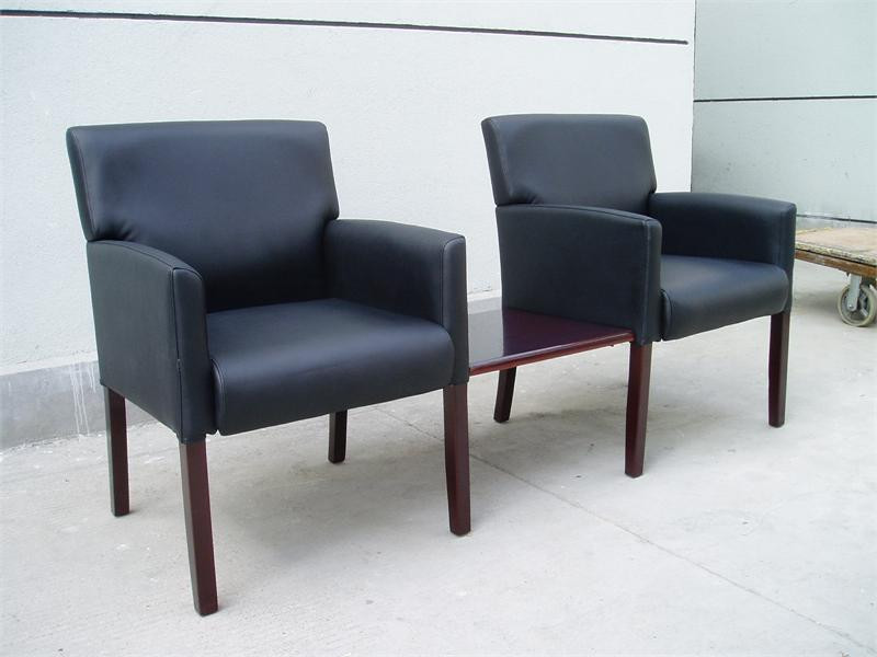 BOSS Office Products MI-BACK BLK CARESSOFT W/MAHOGANY FINISH GUEST CHAIR