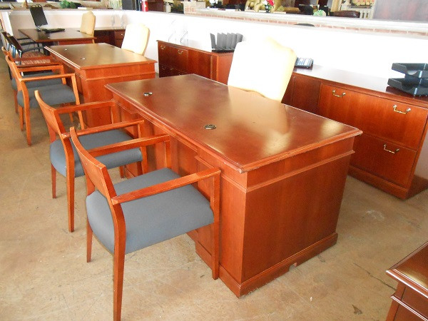 Traditional Desk, Credenza, and Chair set of (6)