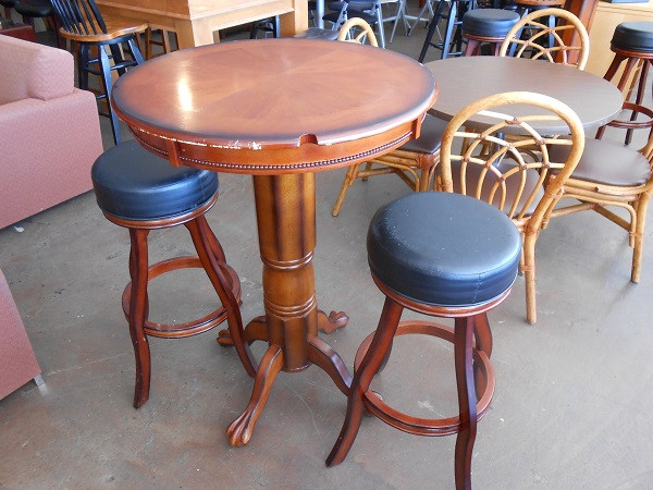 Counter Height Round Table with Chairs