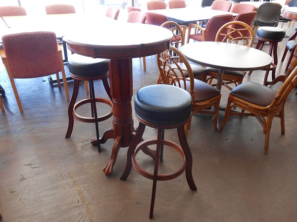 Counter Height Round Table with Chairs