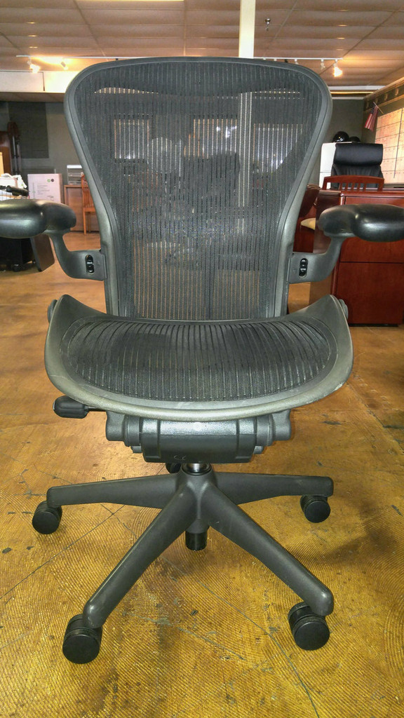 Herman Miller Aeron Chair Size B Fully Featured In Black
