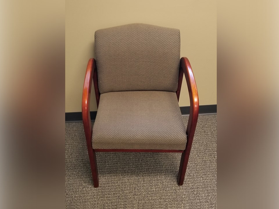 Office Star Fabric wood guest chair (APL1)