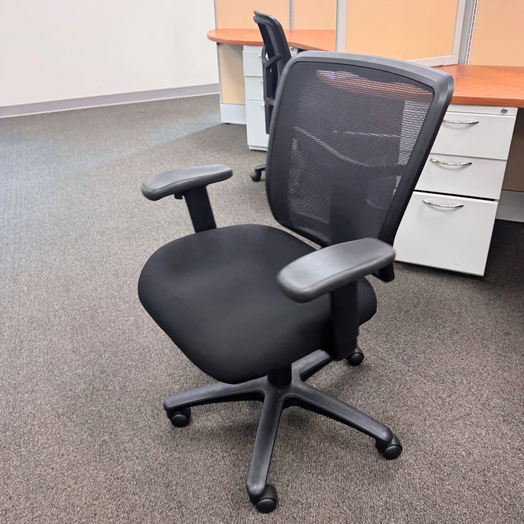 Pre-Owned KUL7621 Chair in Orlando