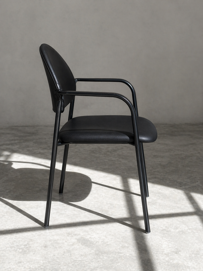 Pre-Owned Black Vinyl Side Chair in Orlando