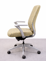 Pre-Owned SitOnIt Amplify Task Chair Honeycomb Style in Orlando