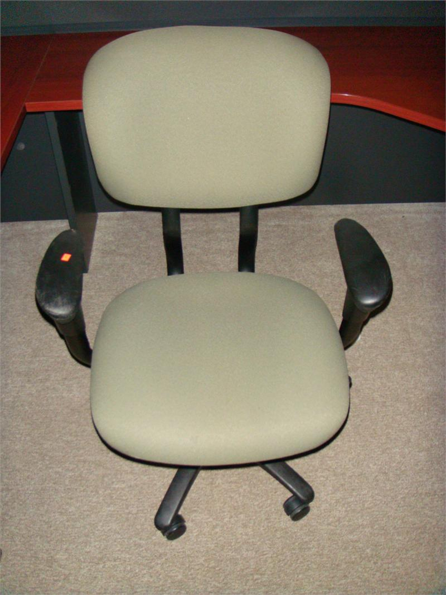 used ergonomic office chair