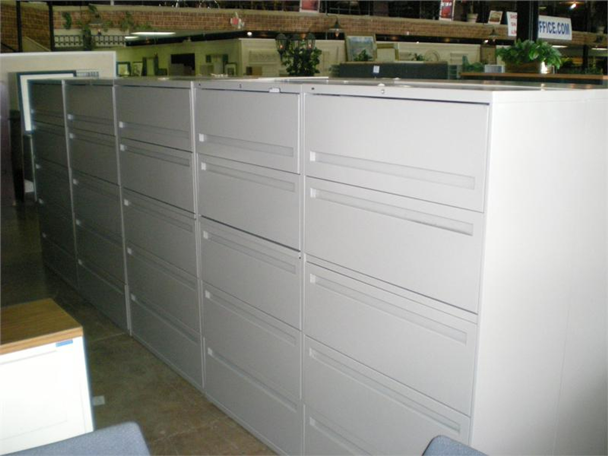 Used Hon 42 Lateral Files 5 Drawer One Tub Pull Out 4 Drawers