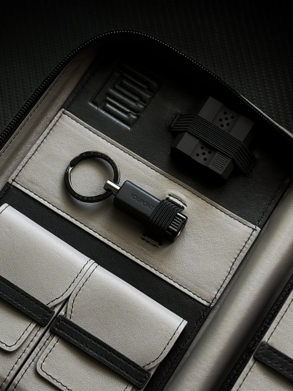 Project Carbon - Leather Series Grey Wolf