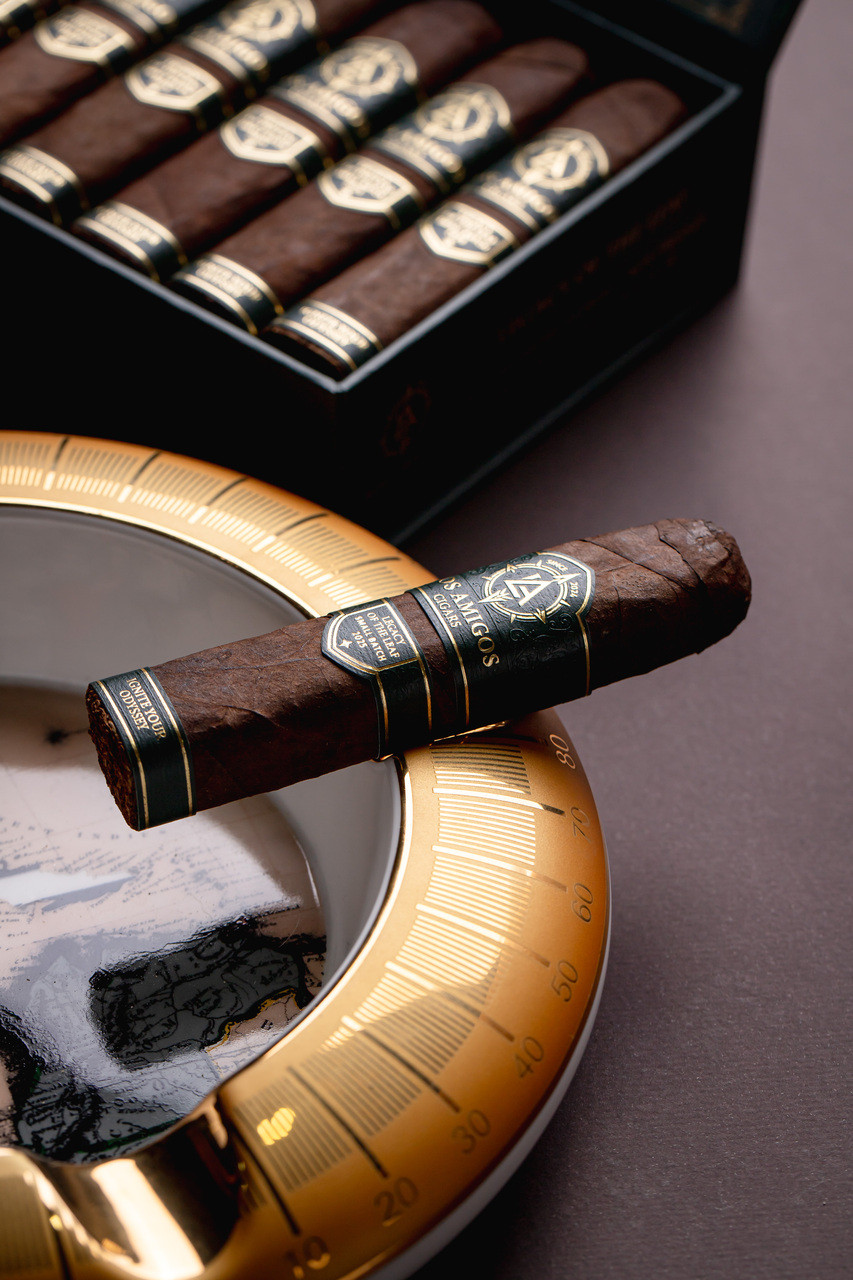 Los Amigos Cigars - Legacy of the Leaf - Short Gordo Box Pressed