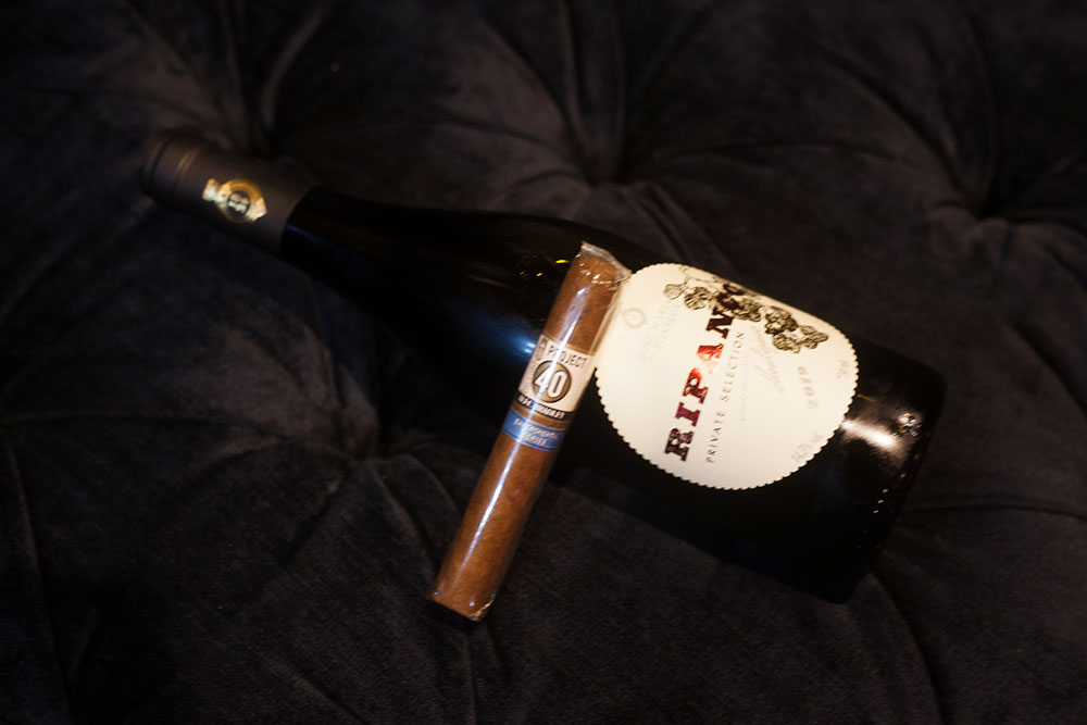 Alec Bradley Project 40 colorado cigar and Jose de Sousa Mayor Ripanco 2019 wine pairing.