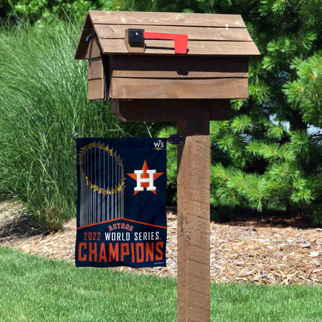 Houston Astros WinCraft 2022 World Series Champions 28 x 40 Two-Sided  Vertical Flag