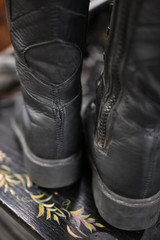 Rampart Boots - Classic Black - Size Women's 7 - Popped Seam Rampart Boots - Classic Black - Size Women's 7 - Popped Seam